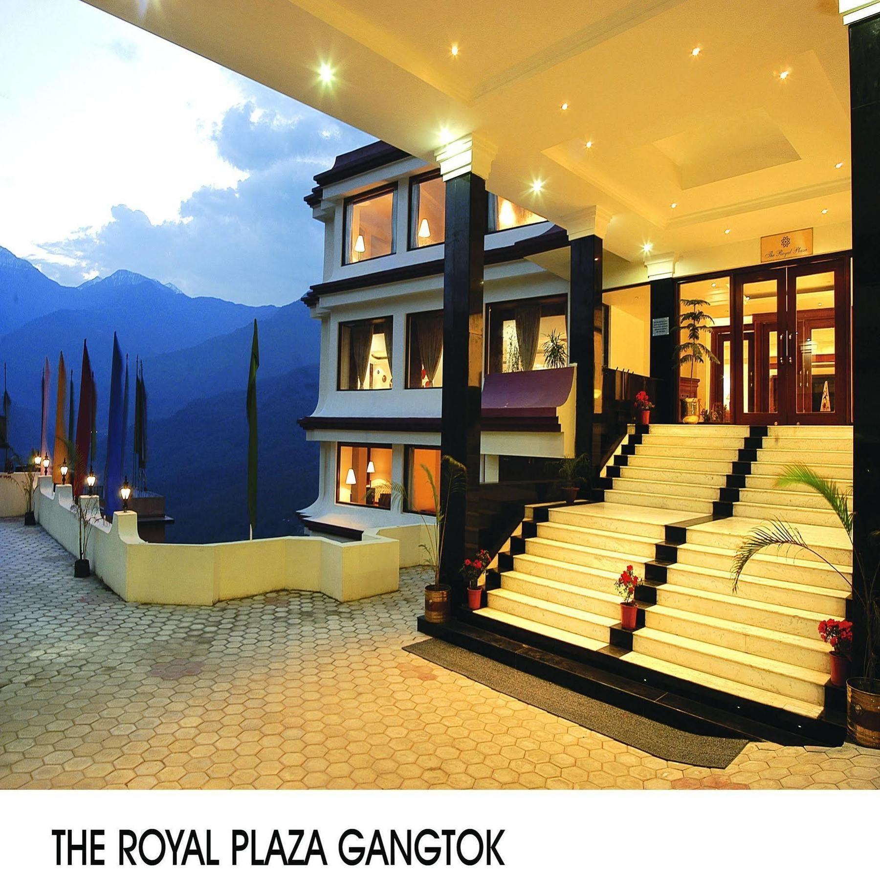 Hotel The Royal Plaza Gangtok Zewnętrze zdjęcie